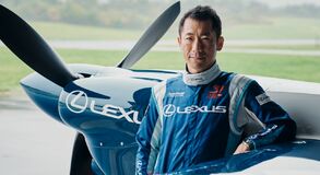 Lexus z pilotem Yoshihide Muroyą tworzą zespół w serii wyścigów lotniczych The Air Race